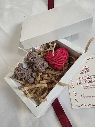 Box Pocket Romance Aesthetic